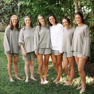 Aerie Vintage Crew Sweatshirt + Shorts- Large